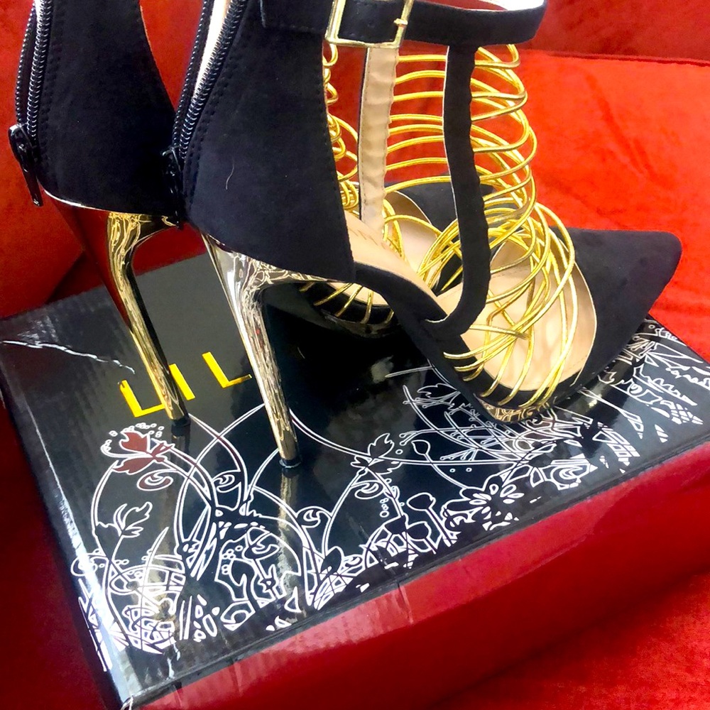 Liliana Black and Gold Suede Platform